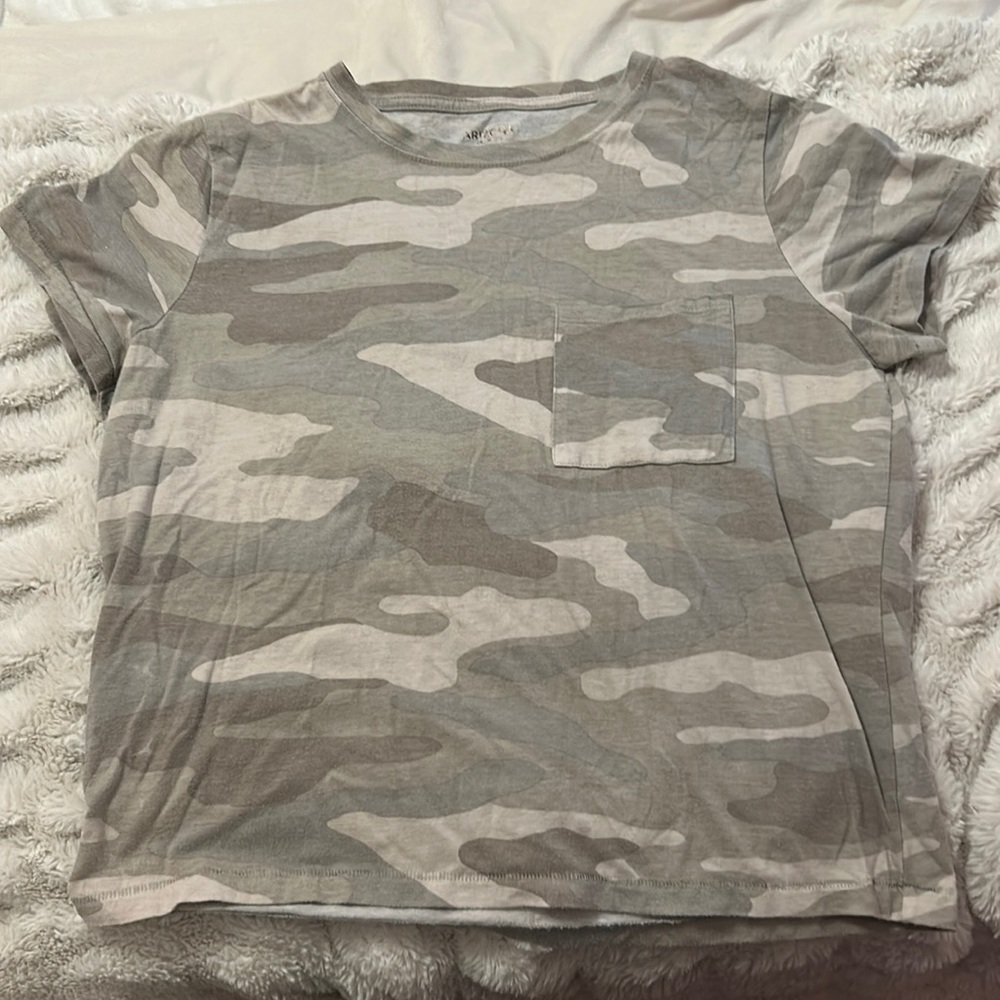An Arizona Camouflage pocket tee